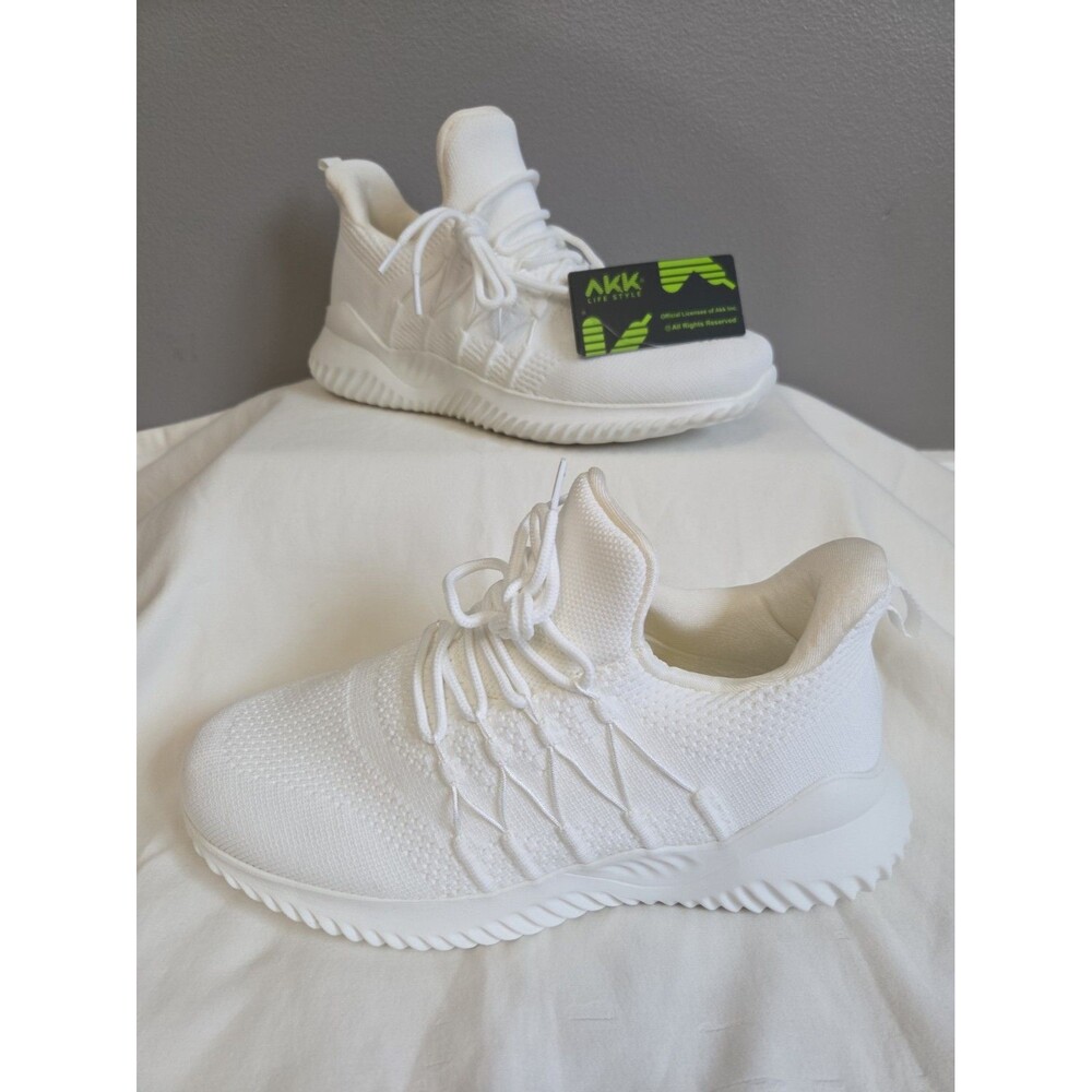 NWOB AKK Womens Walking Shoes White Mesh Sneakers Casual Slip On Comfort Size 8